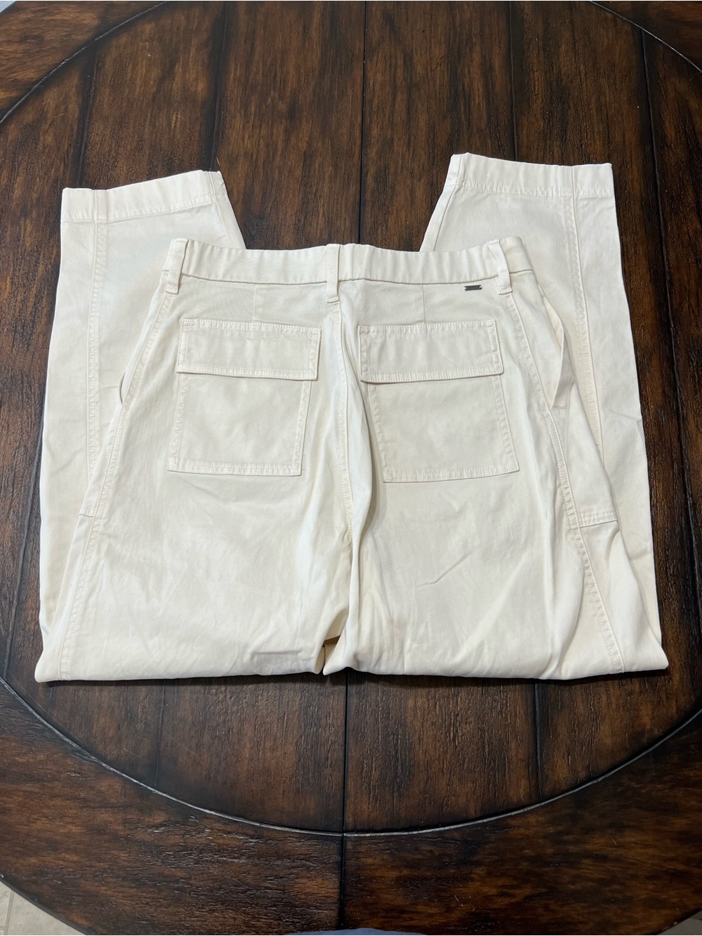 Vuori NWOT Anza Twill Structured Barrel Leg Pant VW4310 Natural Women’s Size Med - Picture 4 of 15